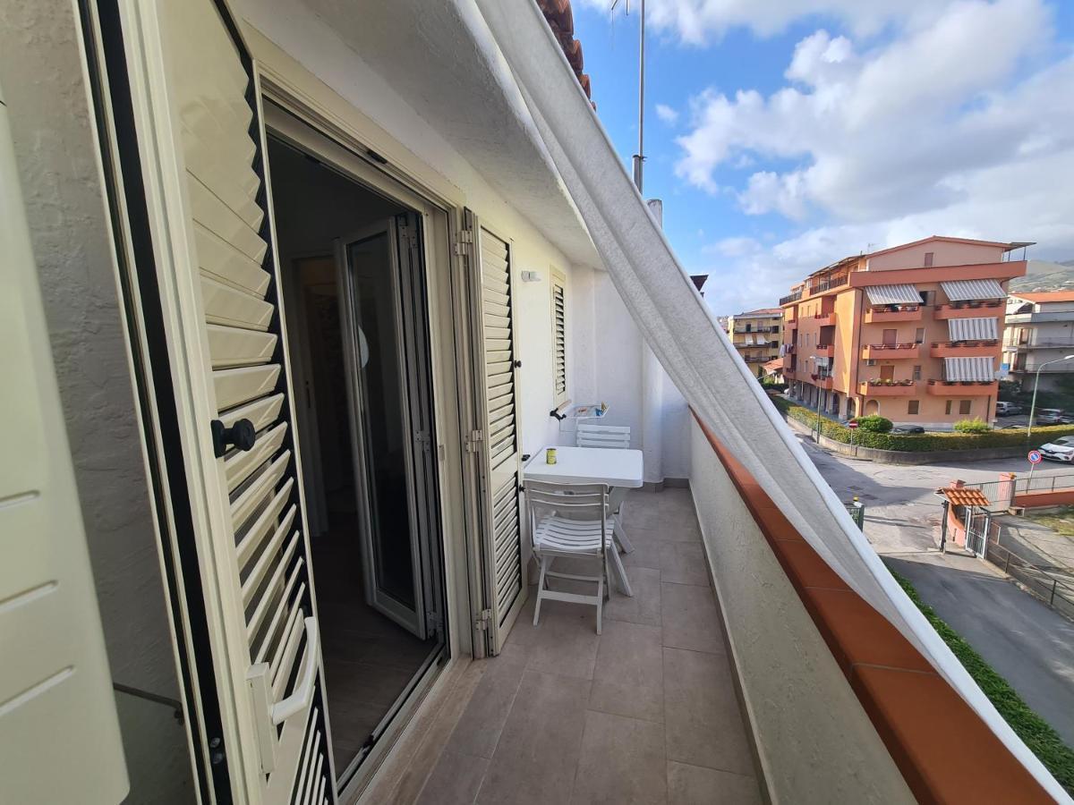 B&B Al Quadrato Scalea Exterior foto